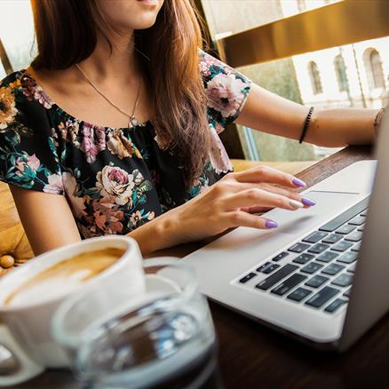 5 Tips for Successfully Selling Jewellery Online